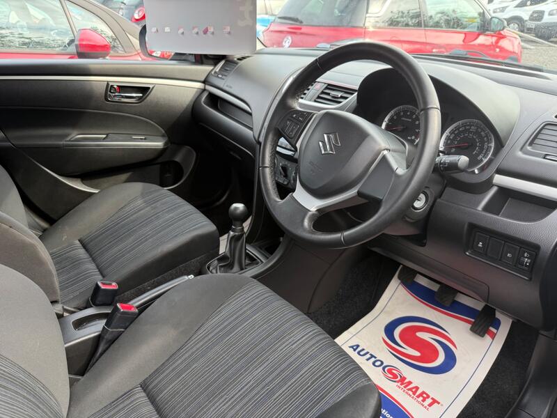 SUZUKI SWIFT